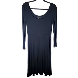 Banana Republic black scoop neck dress Size Petite Medium
